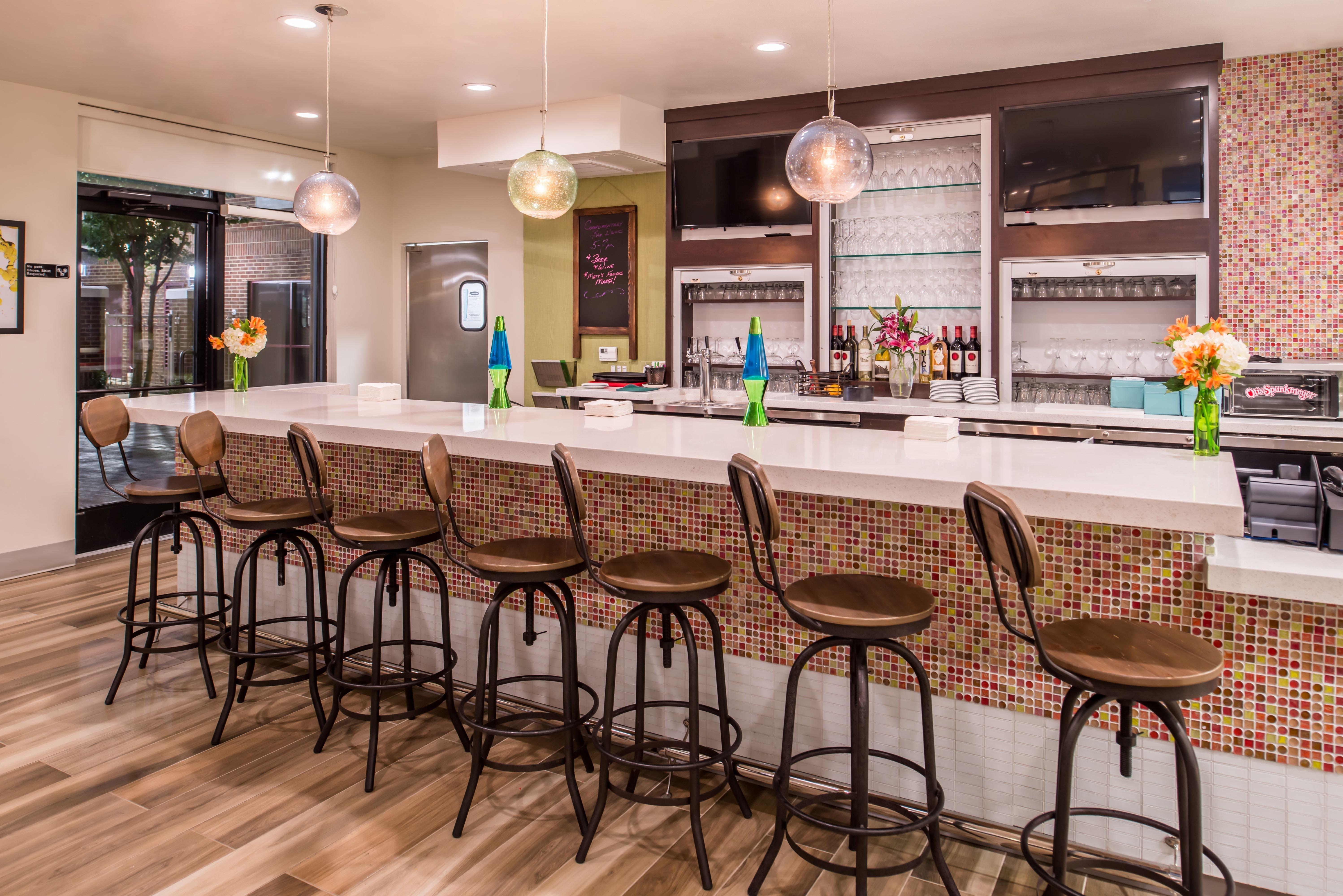 Holiday Inn And Suites Addison By Ihg Eksteriør billede